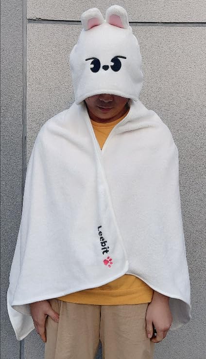 SKZ-oo Plush Cloak with Hood SKZ Shawl 'Stay' Bangchan Blanket HAN